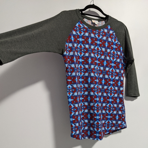 LuLaRoe Randy Raglan Patterned Tee - Picture 3 of 8